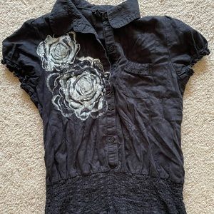 Collared button up with puffed sleeves